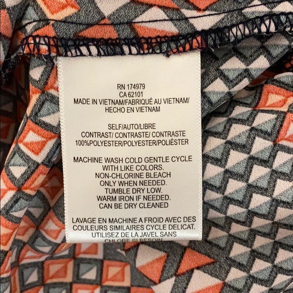 BCBGeneration Patterned Blouse - Picture 5 of 5